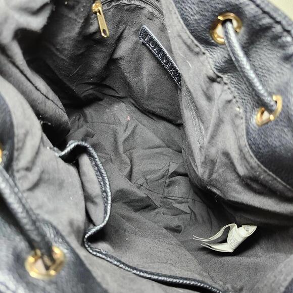 Forever 21 Black Leather Bucket Bag with Adjustable Strap - Picture 9 of 9